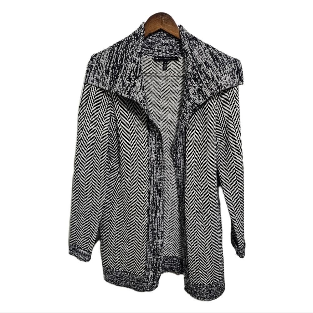White House Black Market chevron knit black white open cardigan size small
